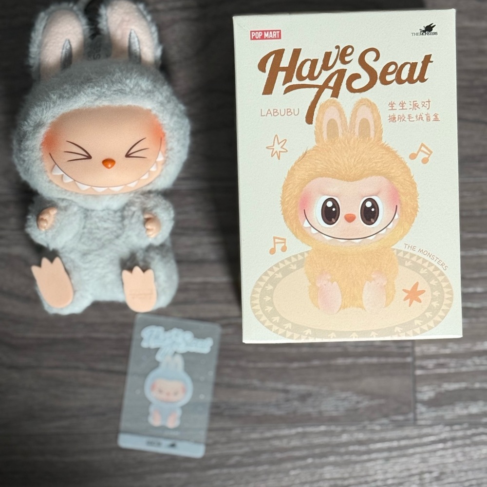 Labubu Plush Pendant - HEHE